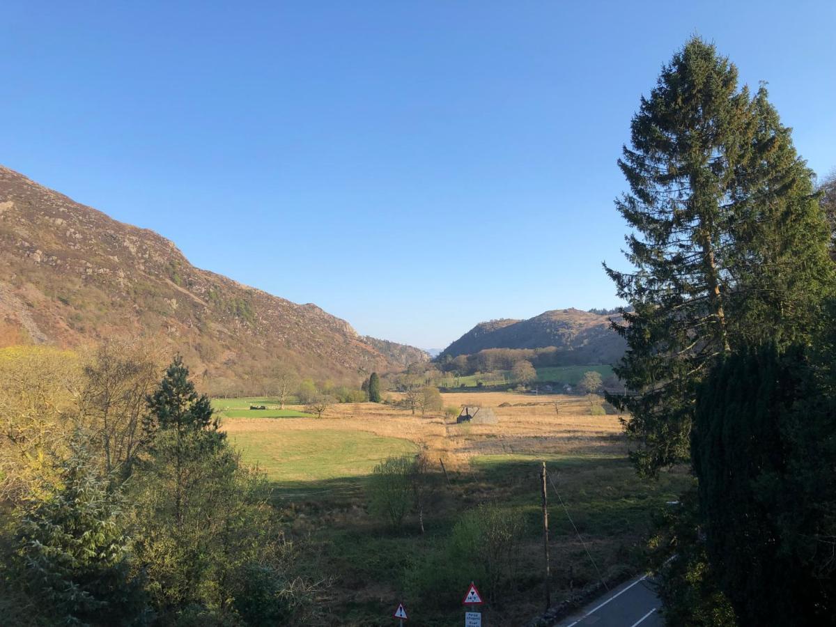 Royal Goat Hotel Beddgelert Exterior foto